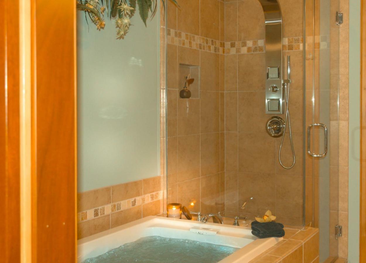 At The Craters Edge (Adults Only) Hotel Волкейно Екстериор снимка